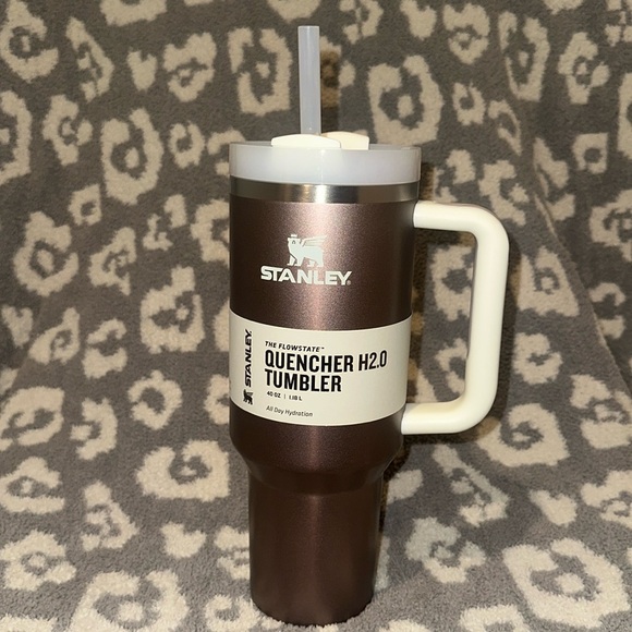 New Stanley 40oz “The FlowState” Quencher H20 Tumbler in 😍Rose Quartz Glow 2 😍 - Picture 1 of 17